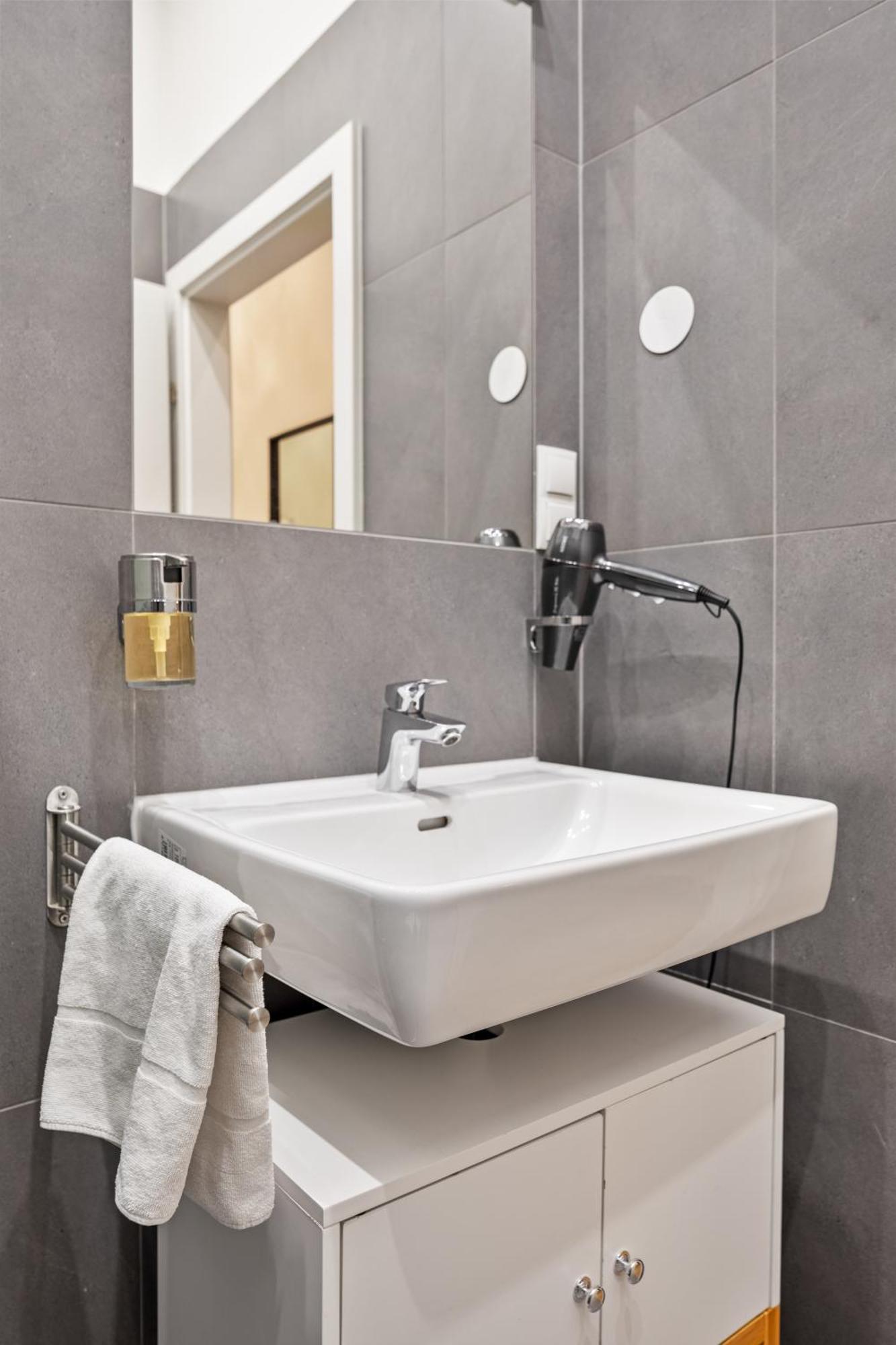 Апартаменти 522 Mbits Wifi Air Con Free Parking Відень Екстер'єр фото